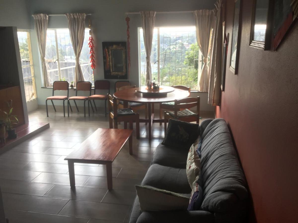 Otentik Guesthouse Μπαμπάνε Εξωτερικό φωτογραφία